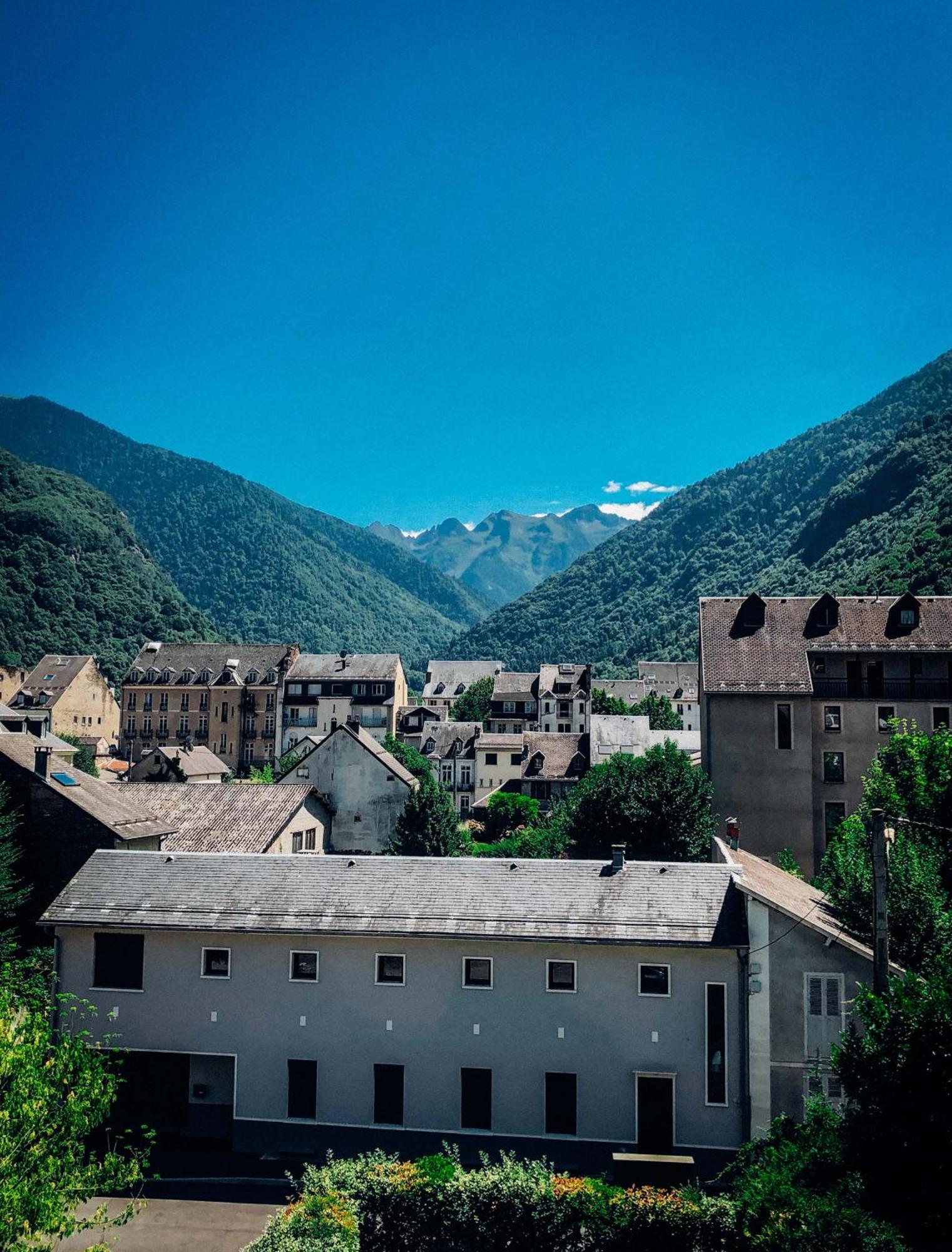 Cano'Py, Charmant 2 Pieces Avec Vue Montagne En Coeur De Ville Bagnères-de-Luchon Esterno foto